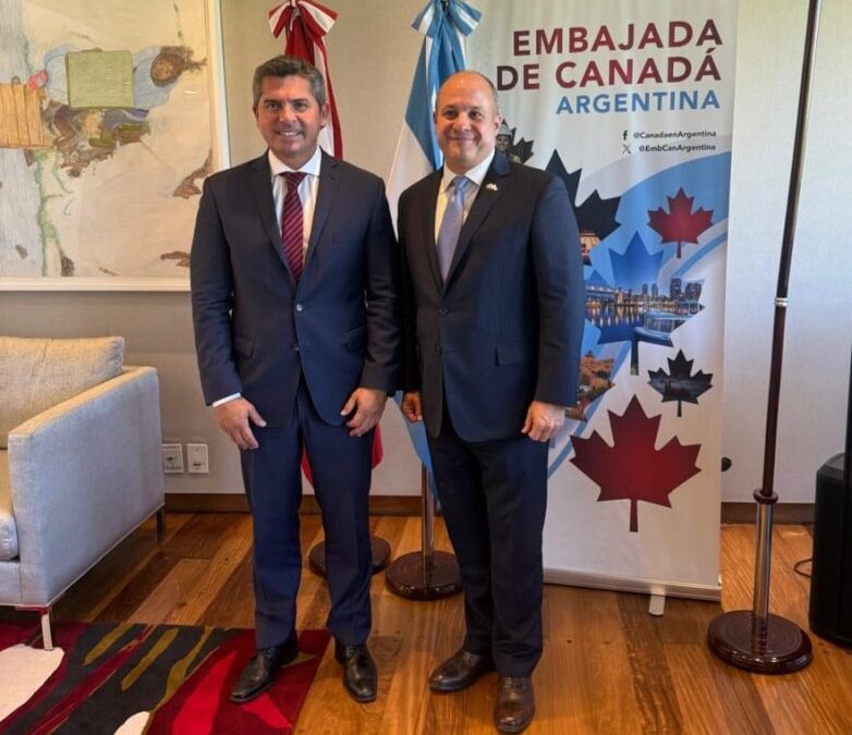 Orrego se reunió con el embajador de Canadá en Argentina