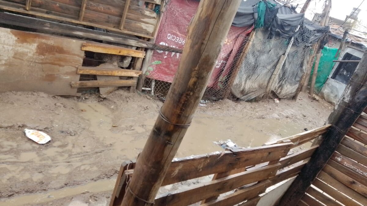 “Queremos pagar, no vivir de arriba”: el pedido de 56 familias del asentamiento Santa Bárbara