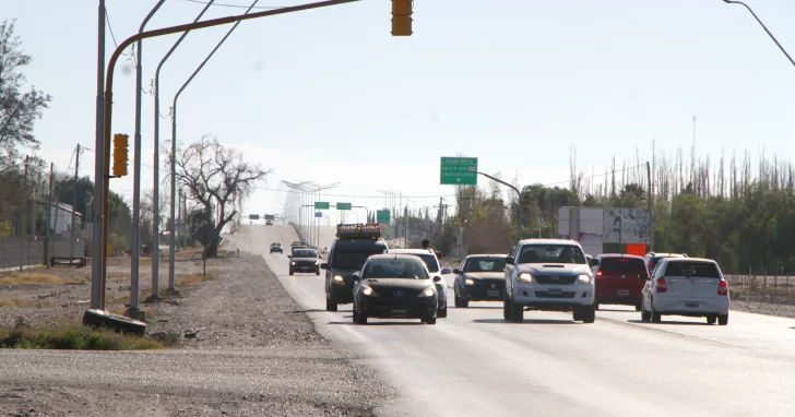 Corte parcial en Ruta 40 por reemplazo de barandas entre Circunvalación y Calle 5