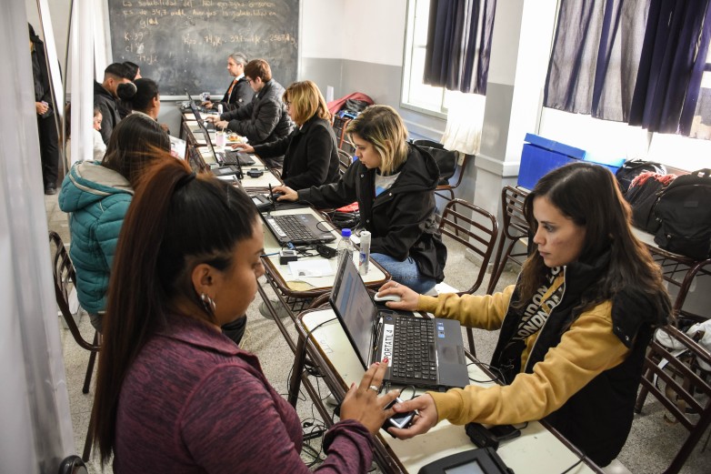 Más de 180 vecinos realizaron trámites en el operativo de Ullum