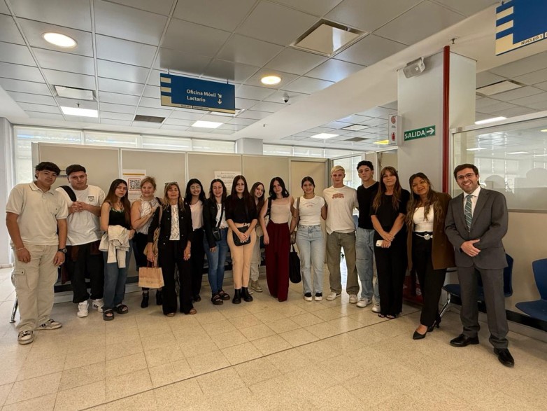 Estudiantes de Derecho visitaron la Sede Central del Registro Civil