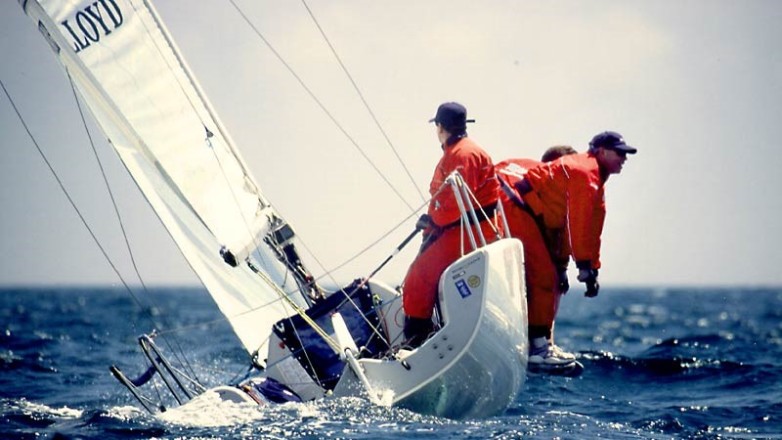 Los nuevos Guardavidas tendrán carnet habilitante de timonel vela motor
