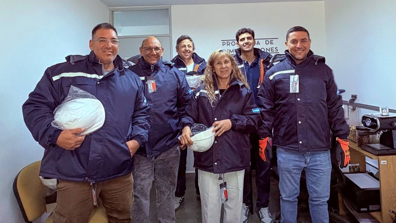 Entregaron elementos de protección personal al equipo de Logística del Vacunatorio Central