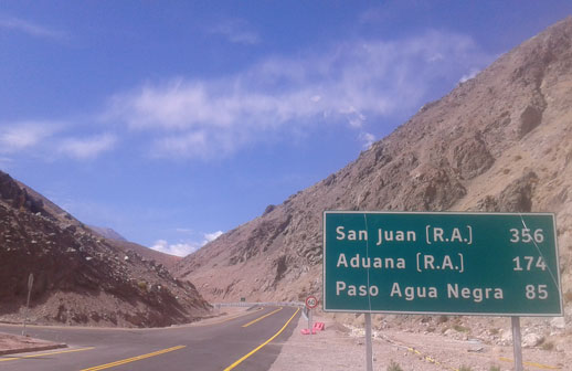El Ministerio de Gobierno confirmó el estado del Paso de Agua Negra y los números de emergencia