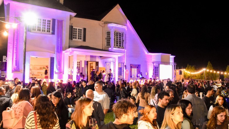 Gran evento cultural en el Chalet Cantoni para cerrar el 2025