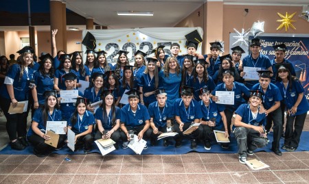 Egresados de Sarmiento cerraron el ciclo lectivo 2025 en San Juan