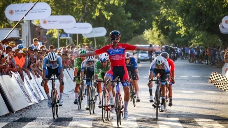 El fin de semana se correrá la primera vuelta Glorias del Ciclismo