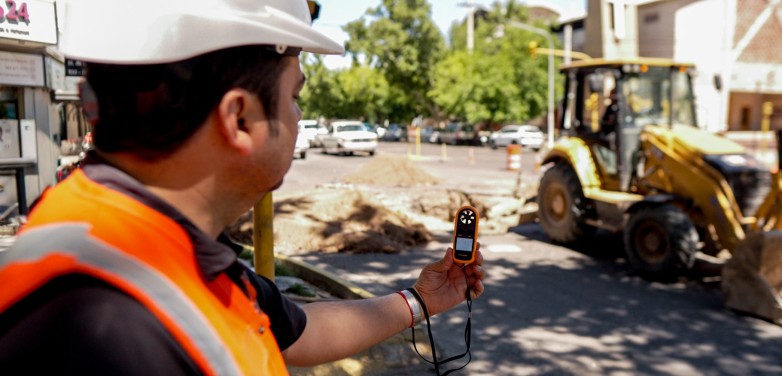 Obras Sanitarias incorporó nuevo equipamiento tecnológico para reforzar la seguridad laboral