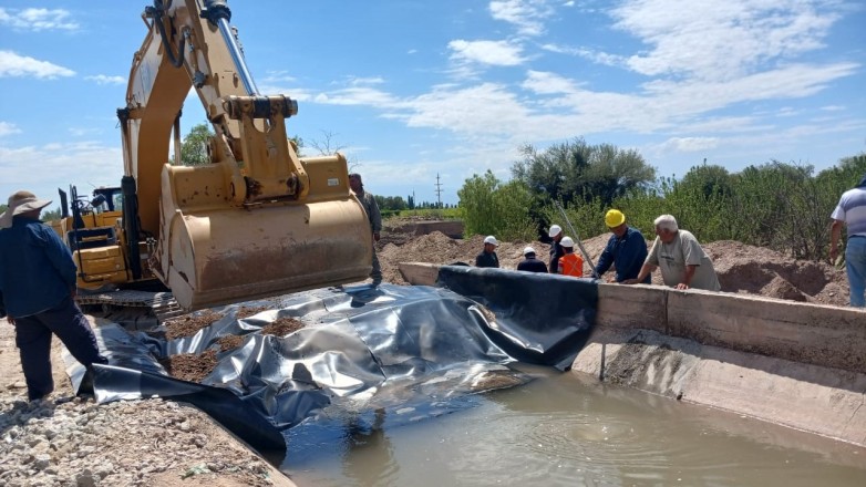 El Gobierno de San Juan activa medidas de apoyo para productores de Albardón y garantiza el riego