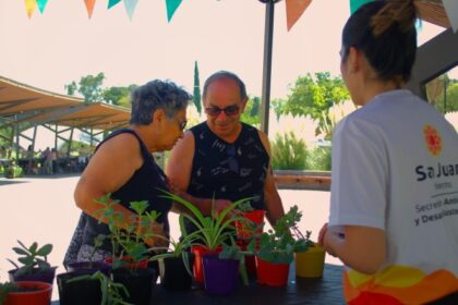 Feria de emprendedores en el Parque de la Biodiversidad