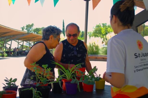 Feria de emprendedores en el Parque de la Biodiversidad