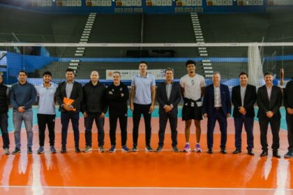 Selección Argentina de vóleibol en el Aldo Cantoni