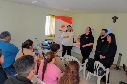 Familias de Caucete aprendieron sobre cómo abordar consumos problemáticos