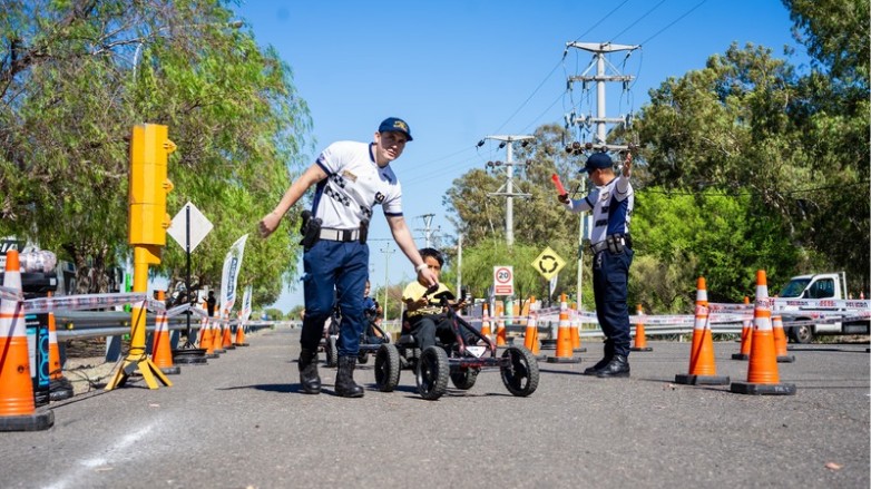 Actividad de educación vial para chicos en San Juan
